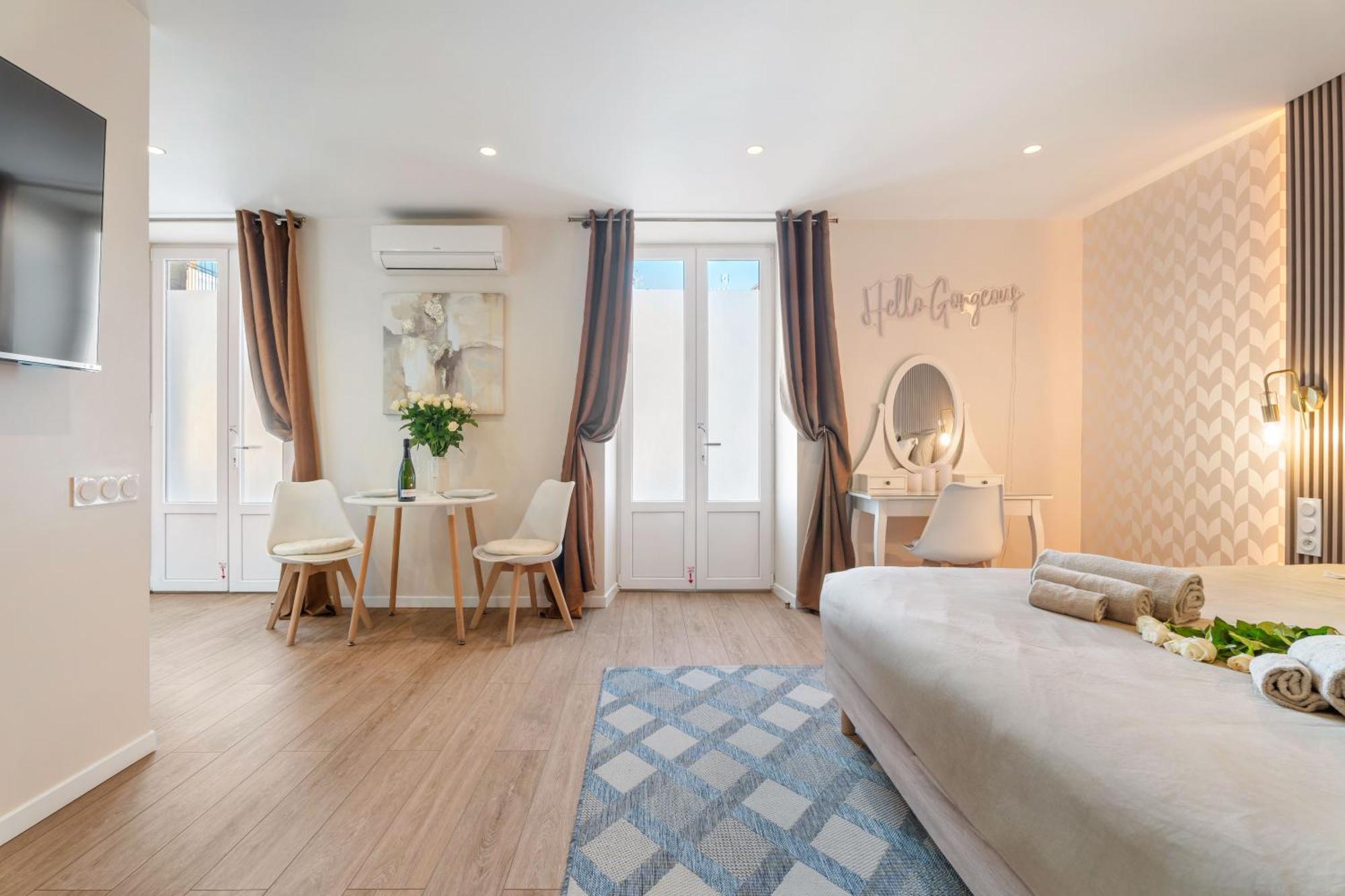 Nice Renting - Love Room Massena - Luxe Room - Jacuzzi - Terrace - King Bed - Ac Εξωτερικό φωτογραφία